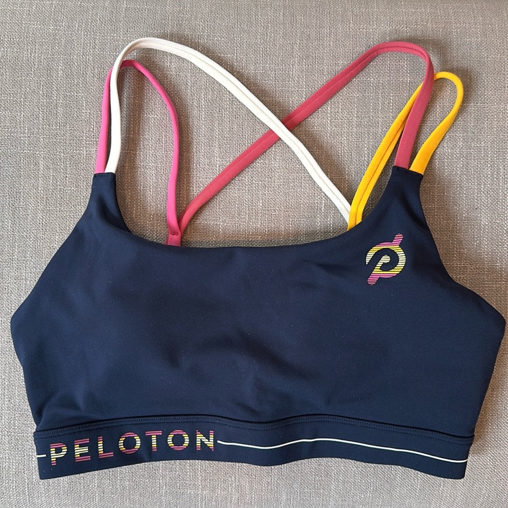 Peloton sports bra S small new with tag